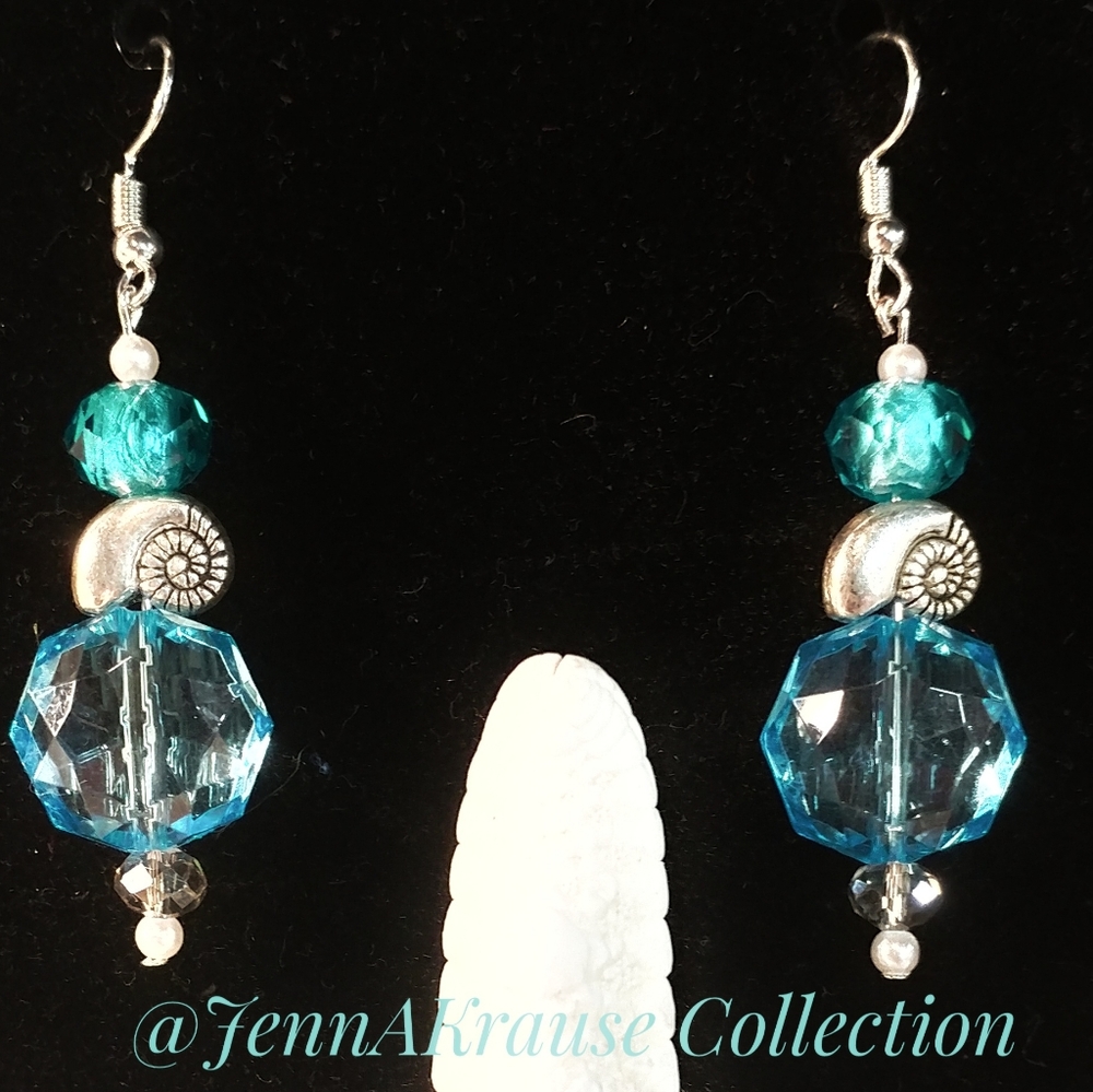 🆕 Seashell Earrings